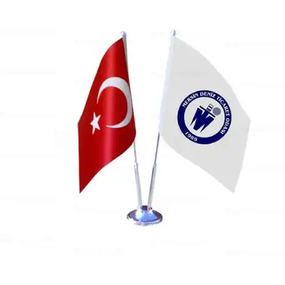 Mersin Deniz Ticaret Odas 2 li Masa Bayraklar