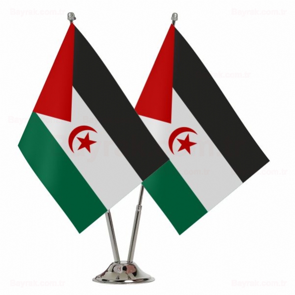 Sahra Demokratik Arap Cumhuriyeti 2 li Masa Bayraklar