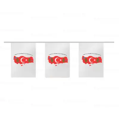 Trkiye Ekonomi ve Kalknma Partisi pe Dizili Bayraklar
